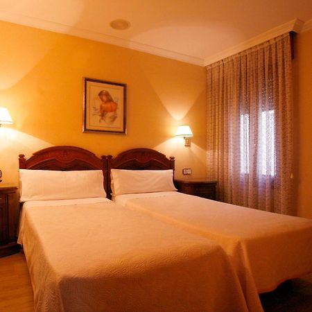 Hostal Victoria III Madrid Exteriér fotografie