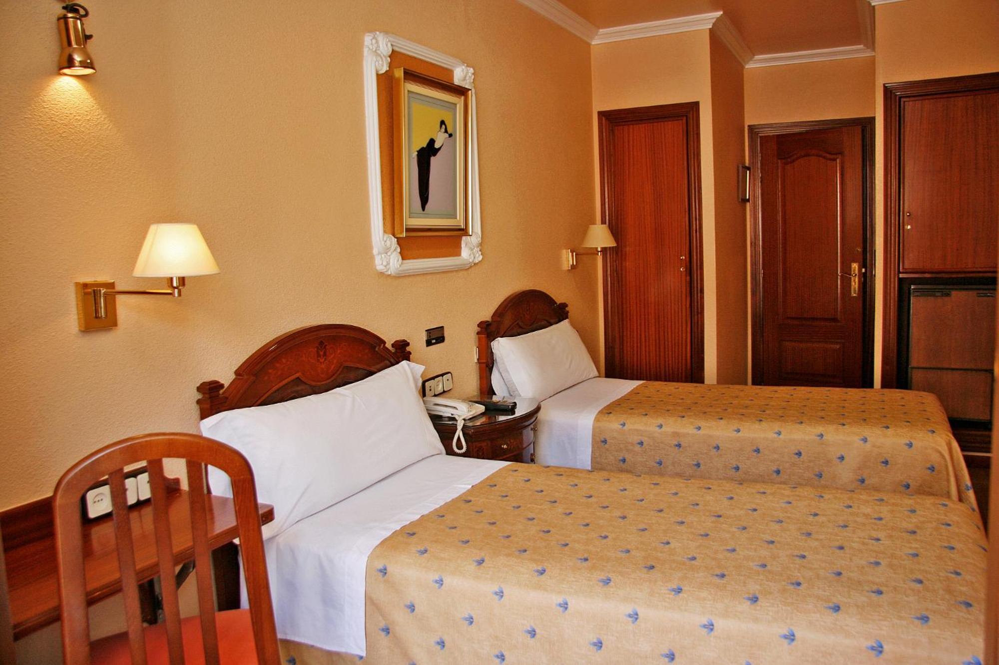 Hostal Victoria III Madrid Exteriér fotografie