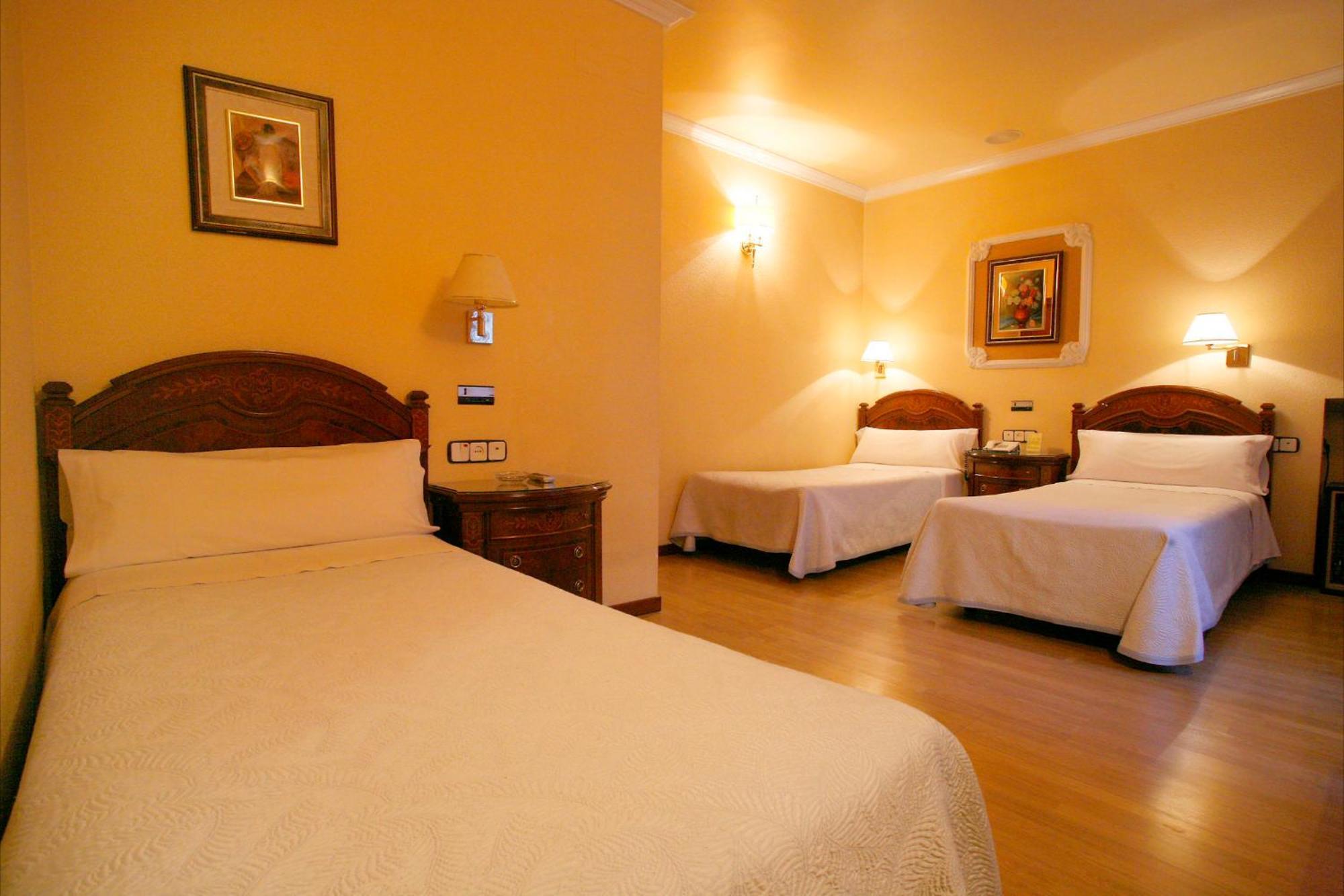 Hostal Victoria III Madrid Exteriér fotografie