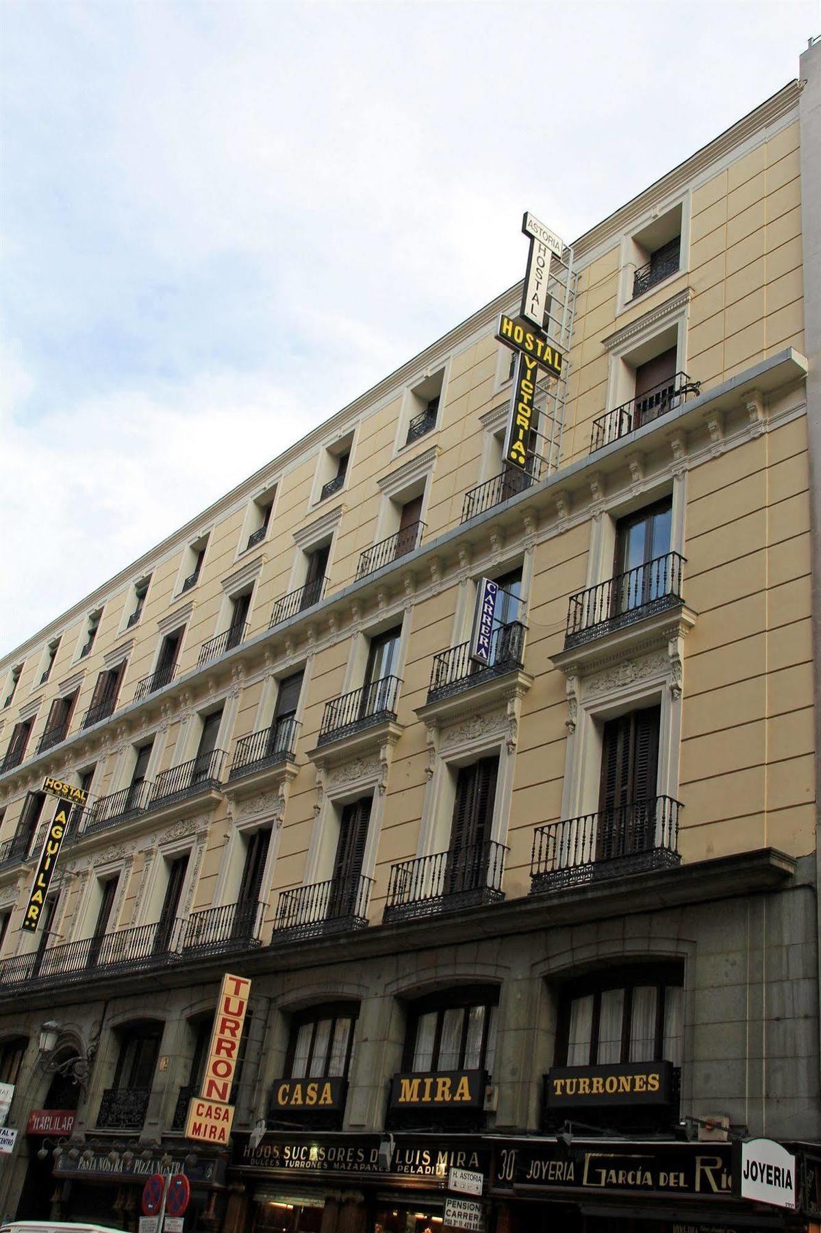 Hostal Victoria III Madrid Exteriér fotografie